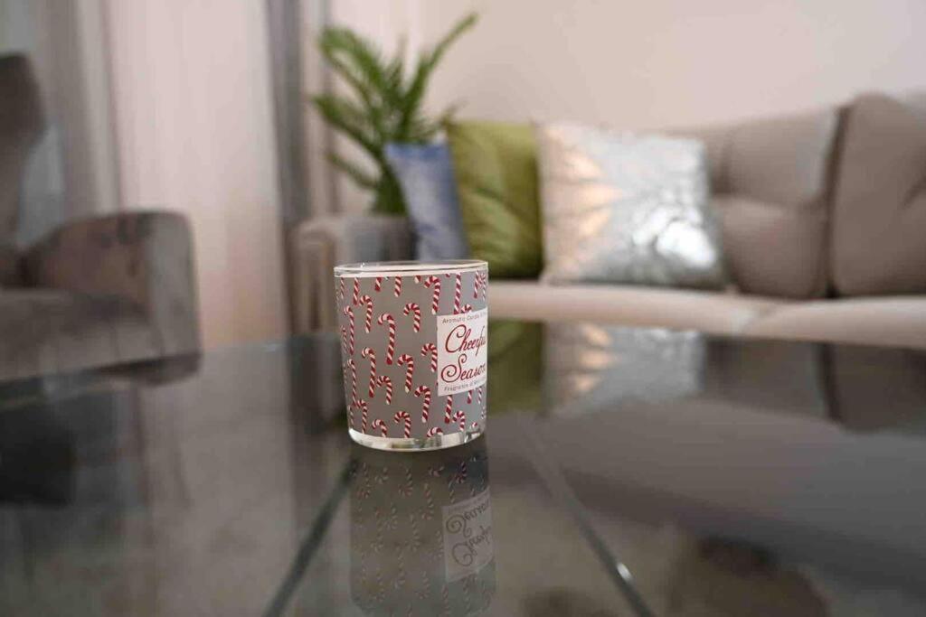 Brand New Furniture . Close To Dubai Mall. Bagian luar foto