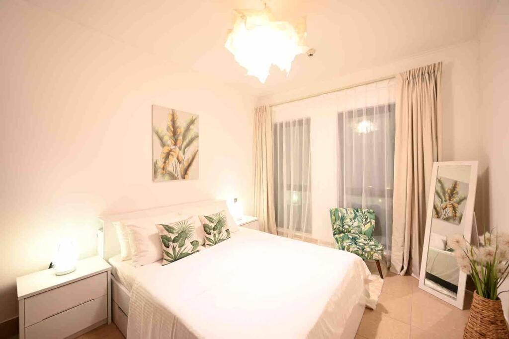 Brand New Furniture . Close To Dubai Mall. Bagian luar foto