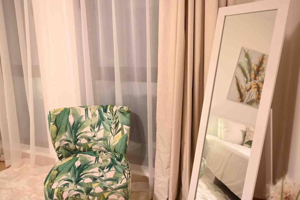 Brand New Furniture . Close To Dubai Mall. Bagian luar foto