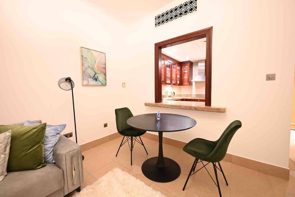 Brand New Furniture . Close To Dubai Mall. Bagian luar foto