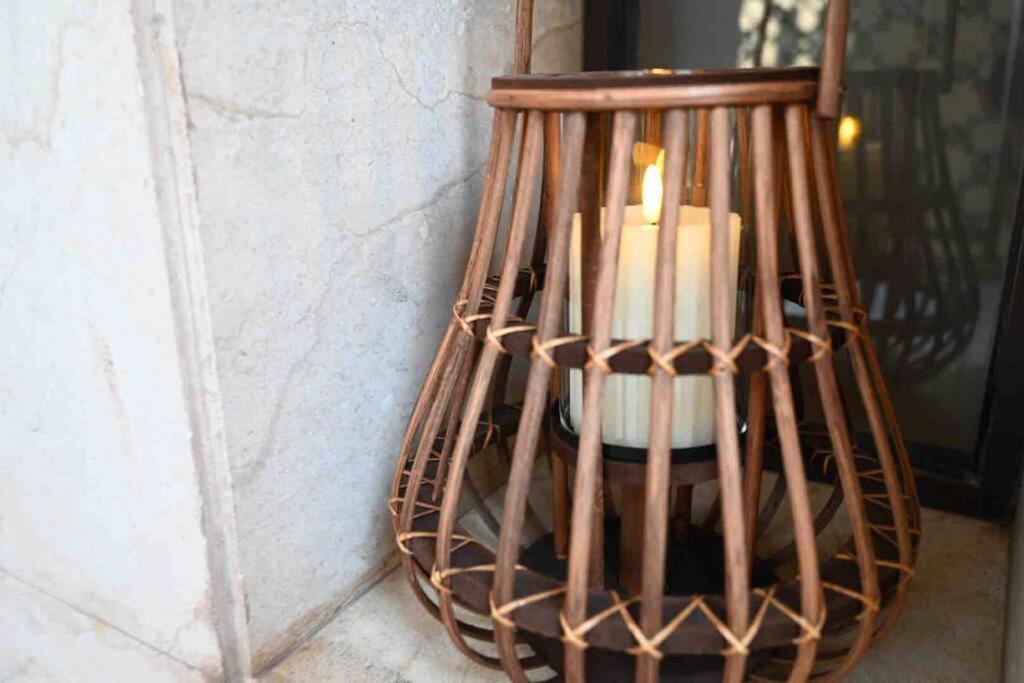 Brand New Furniture . Close To Dubai Mall. Bagian luar foto