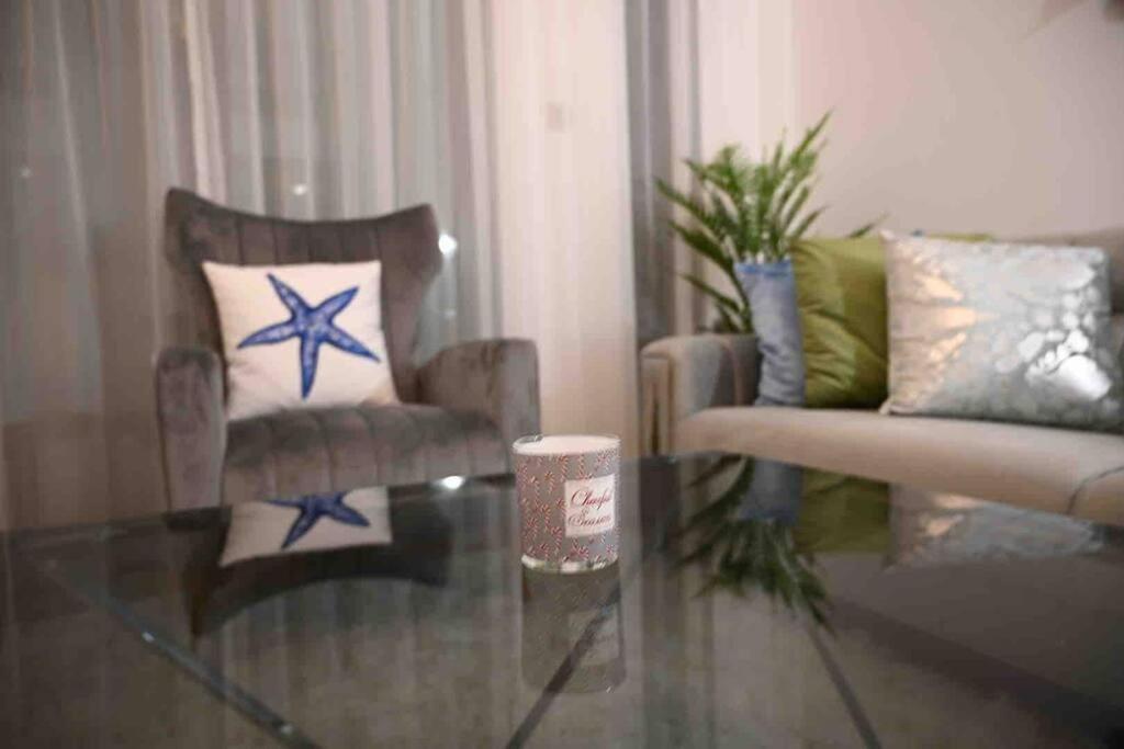 Brand New Furniture . Close To Dubai Mall. Bagian luar foto